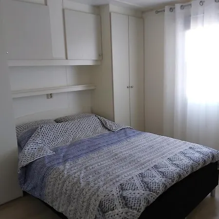 Σαλέ Bospareltjes Luxe Alleen Voor Recreatie Oisterwijk