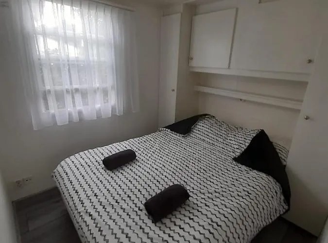 Bospareltjes Luxe Alleen Voor Recreatie Σαλέ